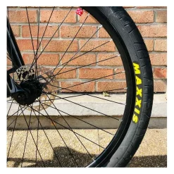 Vélo Bikelife C100 Rouge Vermillon 2022 - Collective - Vélo Complet Haut de Gamme -France Accessoires Vélo Soldes Boutique collective bikes c100 orange 2