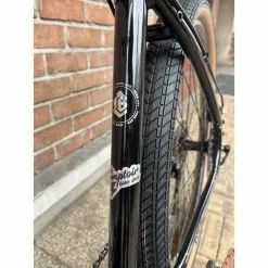 Vélo BIKELIFE Collective C100 Pro Noir Tan 2022 - Vélo Complet Haut de Gamme -France Accessoires Vélo Soldes Boutique custom collective c100 pro noir tan 2022 11