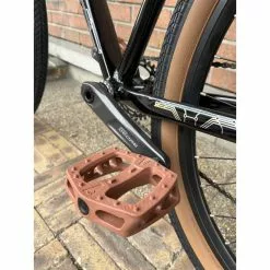 Vélo BIKELIFE Collective C100 Pro Noir Tan 2022 - Vélo Complet Haut de Gamme -France Accessoires Vélo Soldes Boutique custom collective c100 pro noir tan 2022 9