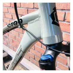 Vélo Bikelife C100 Gris Béton 2022 - Collective | Vélo Urbain Élégant et Performant 35 Vélo Bikelife C100 Gris Béton 2022 - Collective | Vélo Urbain Élégant et Performant -France Accessoires Vélo Soldes Boutique custom collective x bikelife c100 gris beton 2022 13