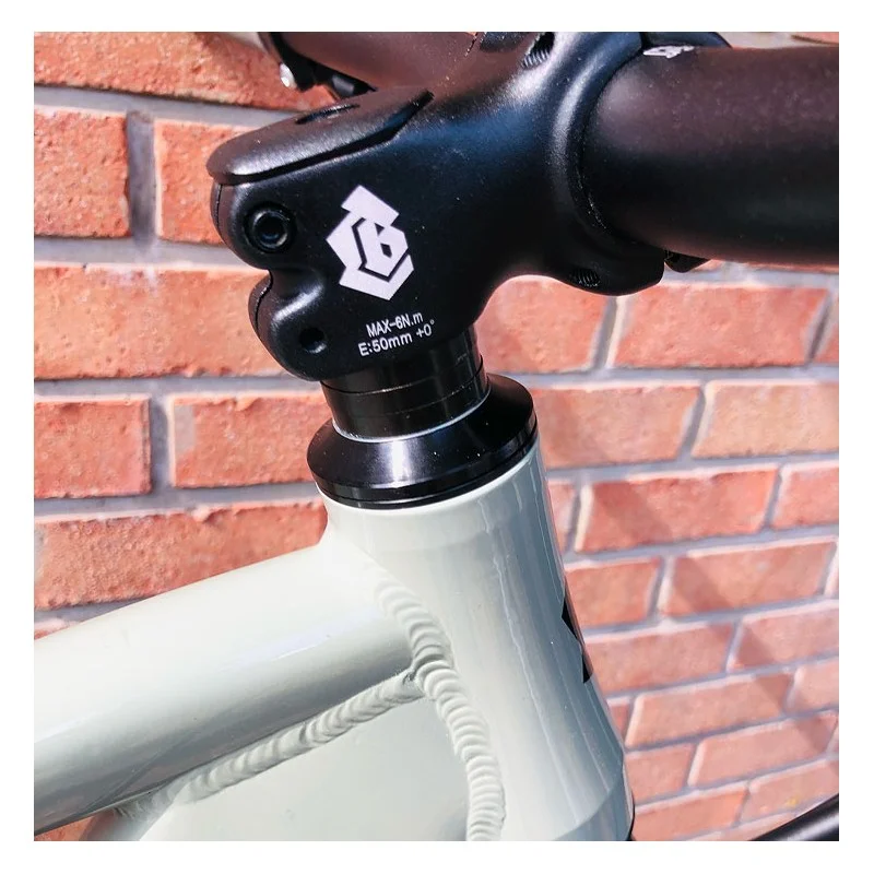 Vélo Bikelife C100 Gris Béton 2022 - Collective | Vélo Urbain Élégant et Performant 17 Vélo Bikelife C100 Gris Béton 2022 - Collective | Vélo Urbain Élégant et Performant – Image 15