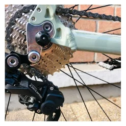 Vélo Bikelife C100 Gris Béton 2022 - Collective | Vélo Urbain Élégant et Performant 28 Vélo Bikelife C100 Gris Béton 2022 - Collective | Vélo Urbain Élégant et Performant -France Accessoires Vélo Soldes Boutique custom collective x bikelife c100 gris beton 2022 6