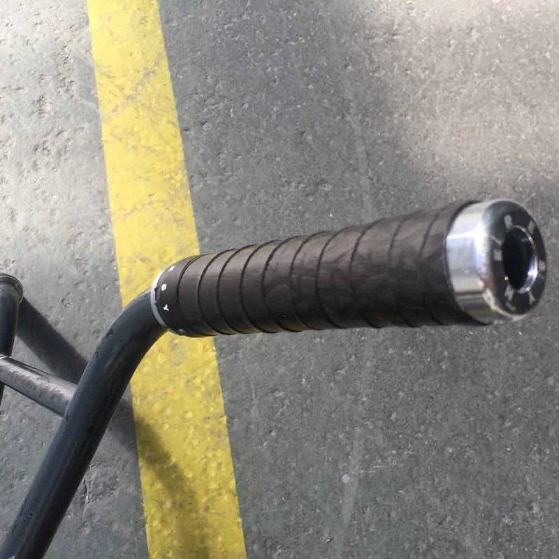 Poignées BMX HERESY EVERGRIP BK - Confort et Adhérence Maximale 4 Poignées BMX HERESY EVERGRIP BK - Confort et Adhérence Maximale – Image 2