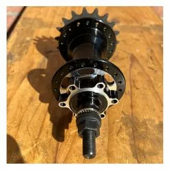 Moyeu COLLECTIVE C2 Arrière Noir - Roue Arrière BMX - Compatible Freeco -France Accessoires Vélo Soldes Boutique moyeu collective c2 arriere noir 2