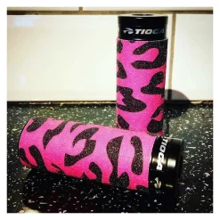 PEGS GRIPPEE 14MM BLK/PINK PIMP - Pédales de Vélo Style BIKELIFE
