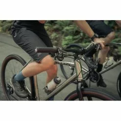 Poignées ODI X BJÖRN V2.1 Lock-on 135mm Noires - Poignées Vélo Urbain 10 Poignées ODI X BJÖRN V2.1 Lock-on 135mm Noires - Poignées Vélo Urbain -France Accessoires Vélo Soldes Boutique poignees odi x bjoern v21 lock on 135mm noires 3