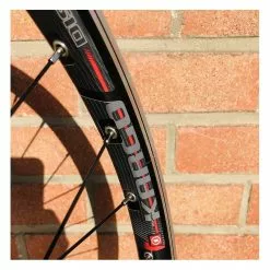 Roue Arrière Custom Bikelife X Collective 29 Pouces à Disque Noire - Wheeling Bike | Roue Vélo BIKELIFE -France Accessoires Vélo Soldes Boutique roue arriere custom bikelife x collective 29 pouces a disk noire wheeling bike 4