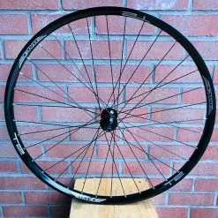 Roue Arrière Custom HALO X BLB 28-29 Pouces Noire - Fixie Freestyle | Roue Complète pour Vélo Fixie