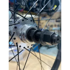 Roue Arrière GT 29" HERITAGE Noire-polie - Roue VTT Haute Performance 11 Roue Arrière GT 29" HERITAGE Noire-polie - Roue VTT Haute Performance -France Accessoires Vélo Soldes Boutique roue arriere gt 29 heritage noire polie 3