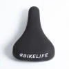 Selle BIKELIFE Noire Logo Blanc - Confort et Style pour Cyclistes