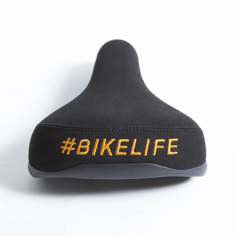 Selle BIKELIFE Noire Logo Orange - Confort et Style pour Cyclistes 6 Selle BIKELIFE Noire Logo Orange - Confort et Style pour Cyclistes – Image 4