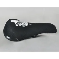 MAFIA BIKES Selle Mafia Bike Medusa Noire - Selle de Vélo Élégante et Confortable -France Accessoires Vélo Soldes Boutique selle mafia bike medusa noire 3