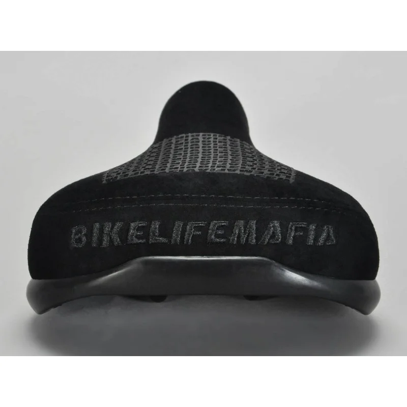 MAFIA BIKES Selle Mafia Bike Patch Noire - Selle de Vélo Élégante et Confortable 5 MAFIA BIKES Selle Mafia Bike Patch Noire - Selle de Vélo Élégante et Confortable – Image 3