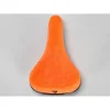 SELLE MAFIA BIKES FAT SUEDE ORANGE - Confort et Style pour Votre Bikélife 1 SELLE MAFIA BIKES FAT SUEDE ORANGE - Confort et Style pour Votre Bikélife -France Accessoires Vélo Soldes Boutique selle mafia bikes fat suede orange